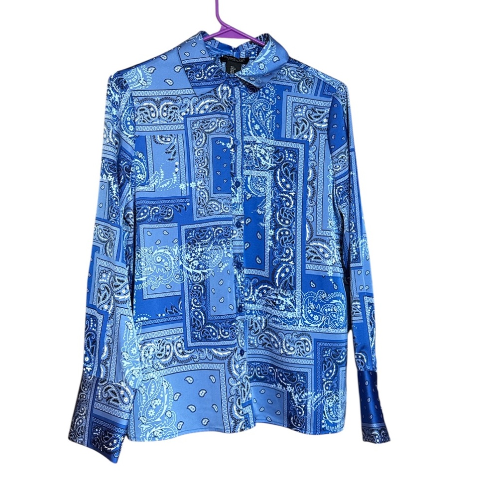 Rachel & Zoe Blue Paisley Shirt size small